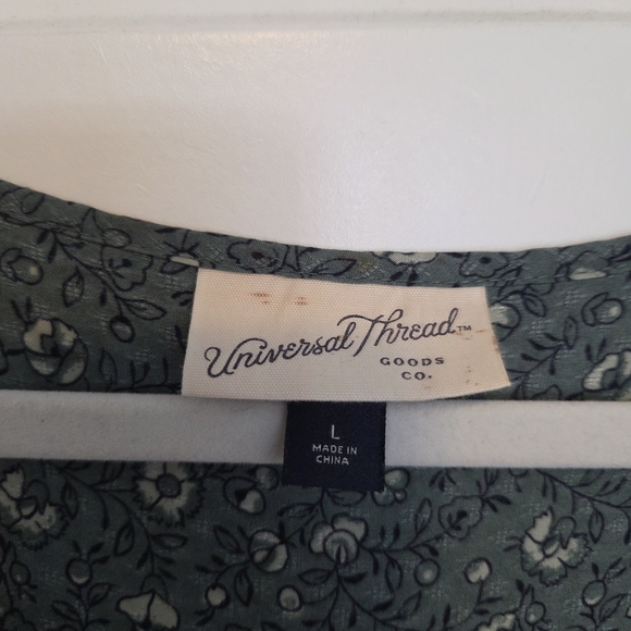 Universal Thread Blouse - Picture 6 of 6